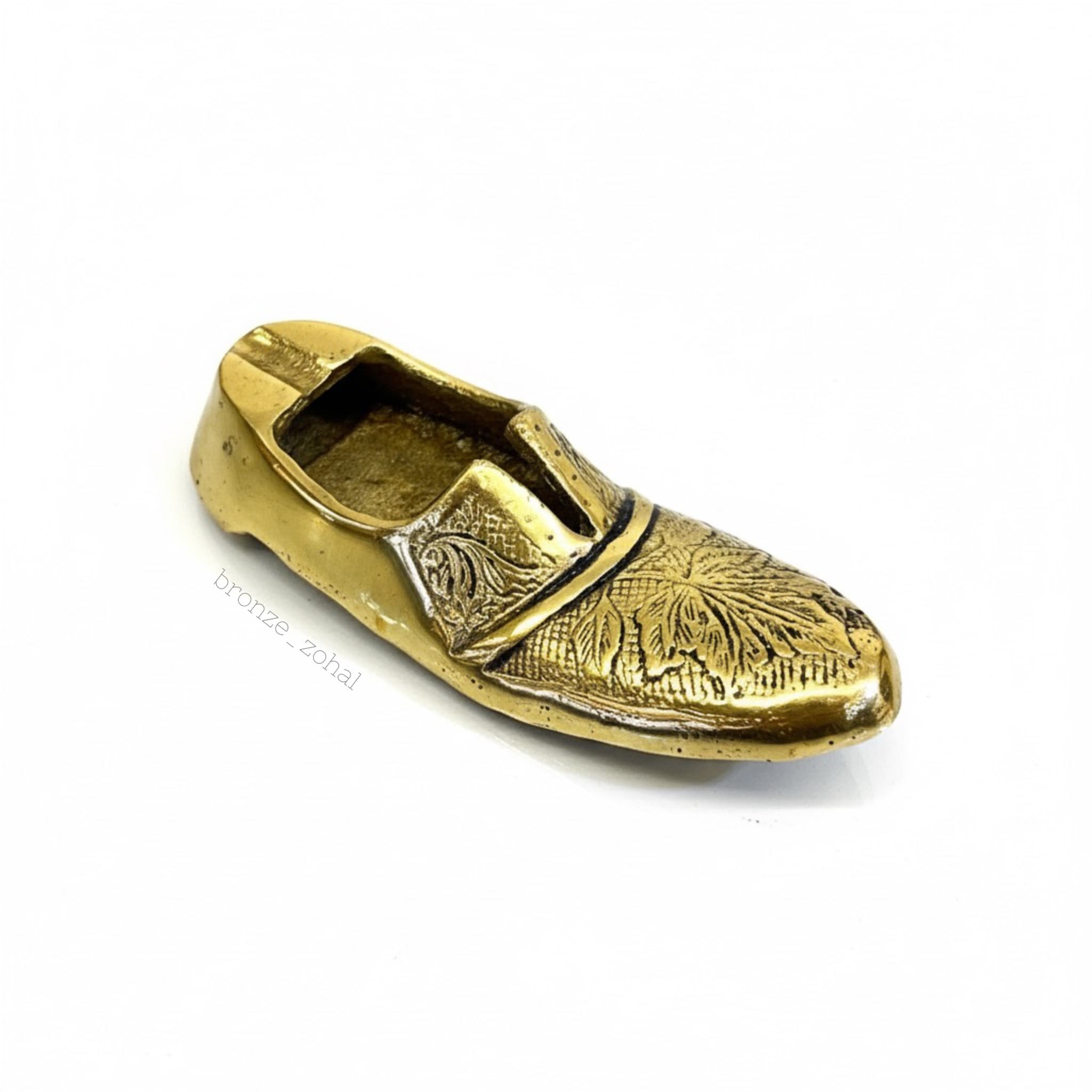 زیر سیگاری برنزی طرح کفش