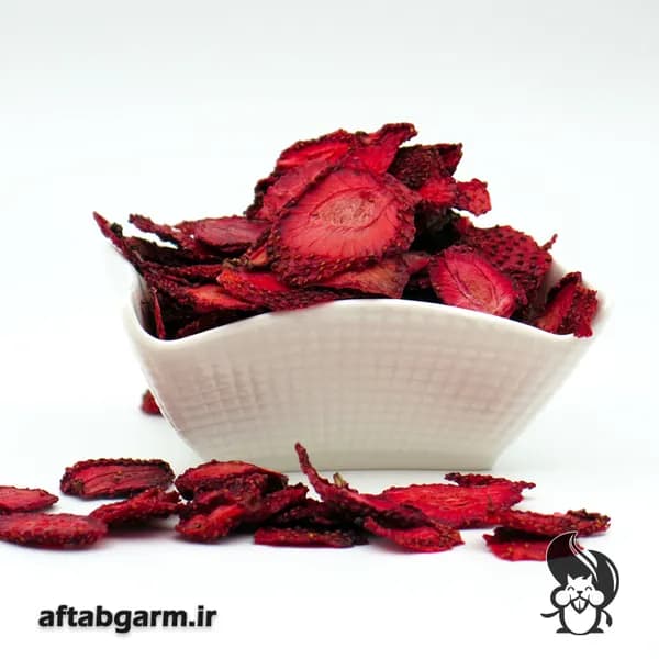 توت فرنگی خشک