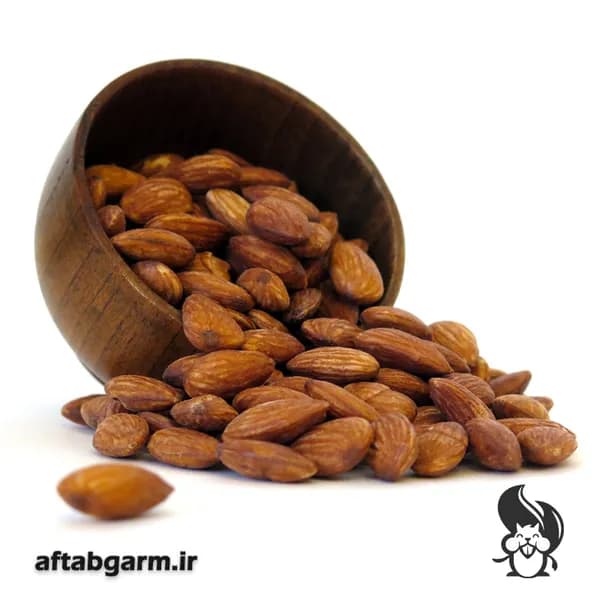 بادام درختی برشته بی نمک