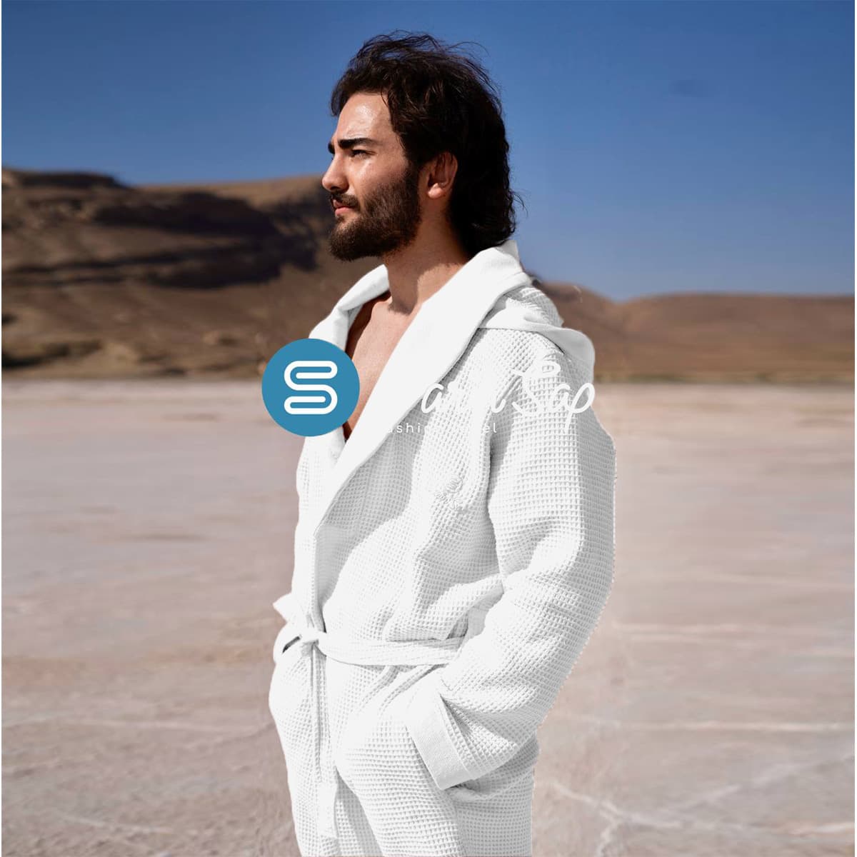 حوله پالتویی کلاه دار برایتون سفید نارین ساپ مدیوم
