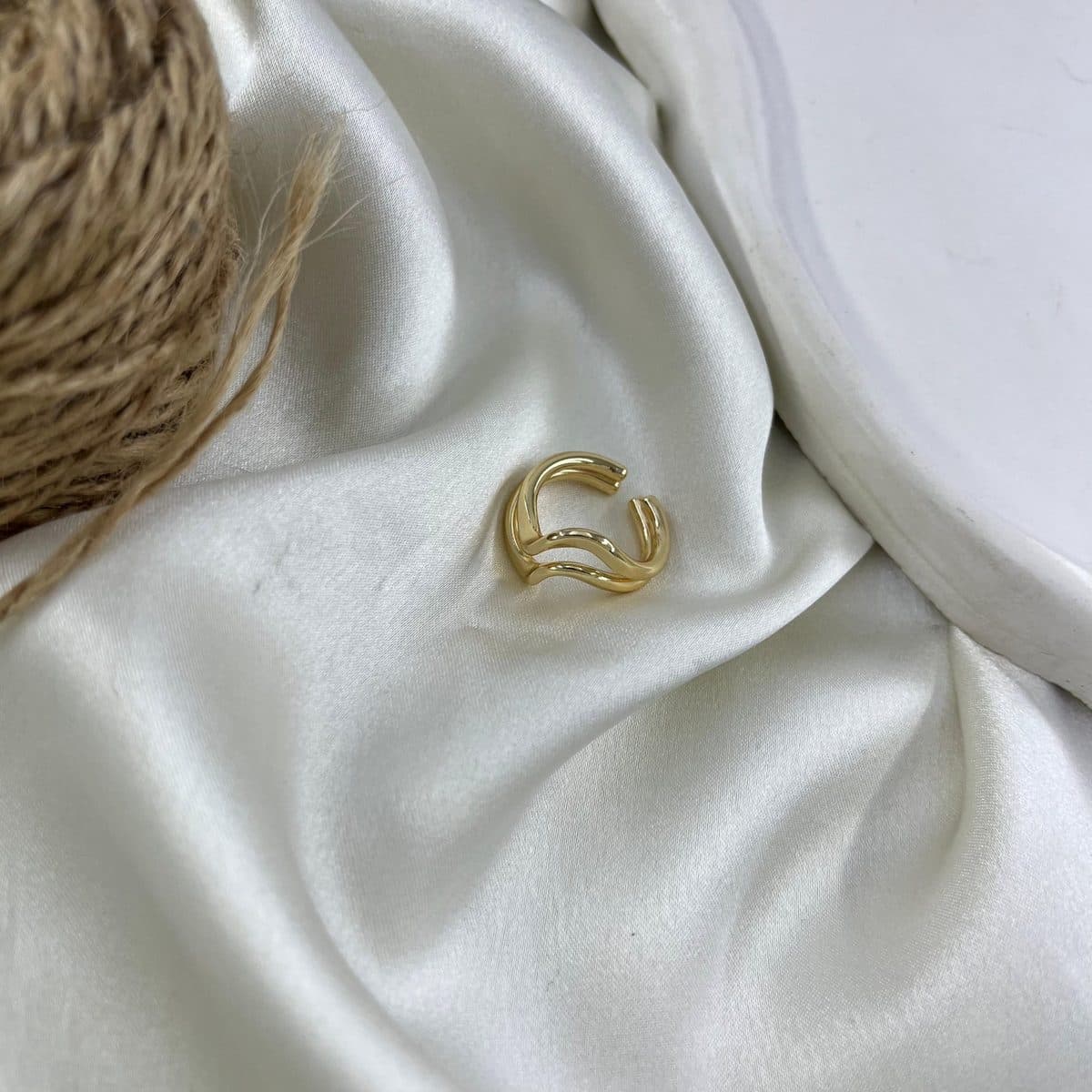 انگشتر زنانه مدل موج کد R51816 — تصویر ۳