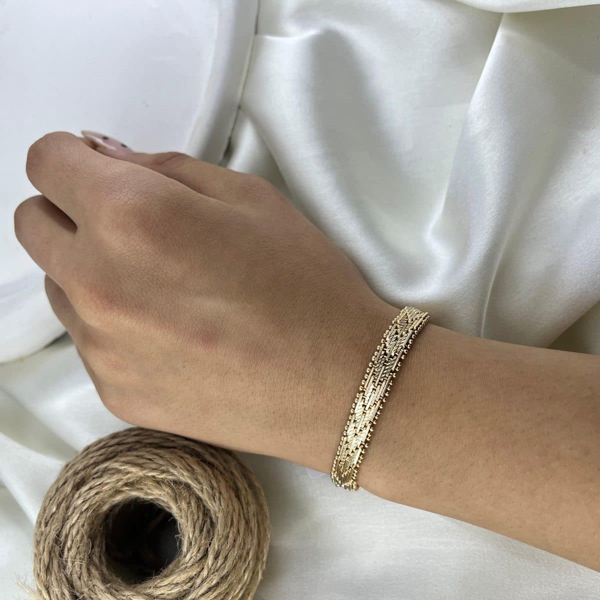 دستبند زنانه ژوپینگ مدل جواهری کد B5552 — تصویر ۴