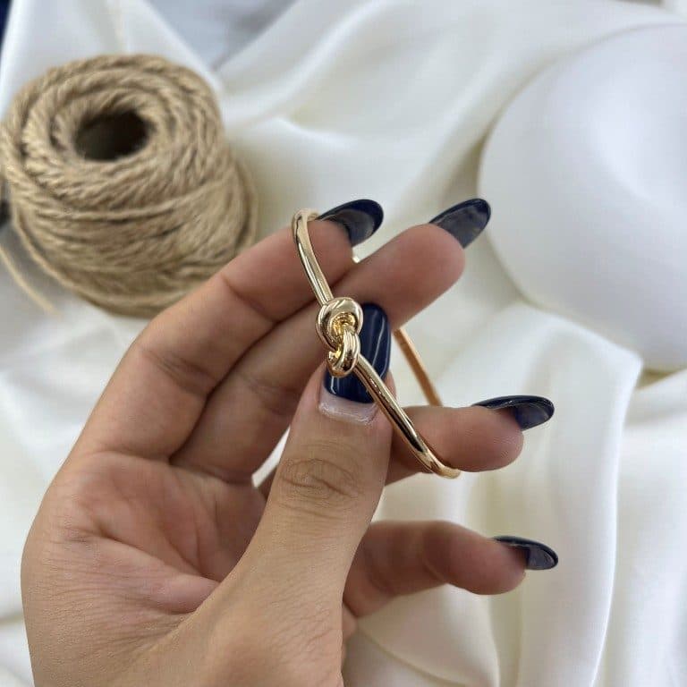 دستبند زنانه ژوپینگ بنگل مدل گره B5610 — تصویر ۹