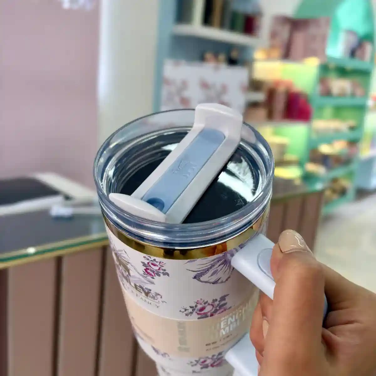 تراول ماگ استنلی گلدار اورجینال تامبلر STANLEY جعبه کادویی آبی — تصویر ۸