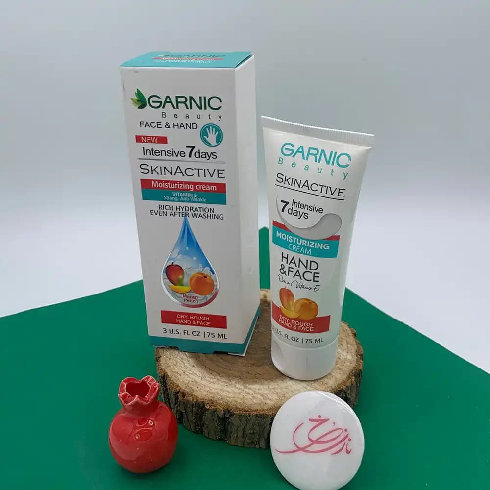 کرم مرطوب کننده و ضد چروک دست و صورت گارنیک GARNIC مدل هلو و انبه مناسب پوست خشک تیوپی حجم 75 میلی لیتر — تصویر ۲