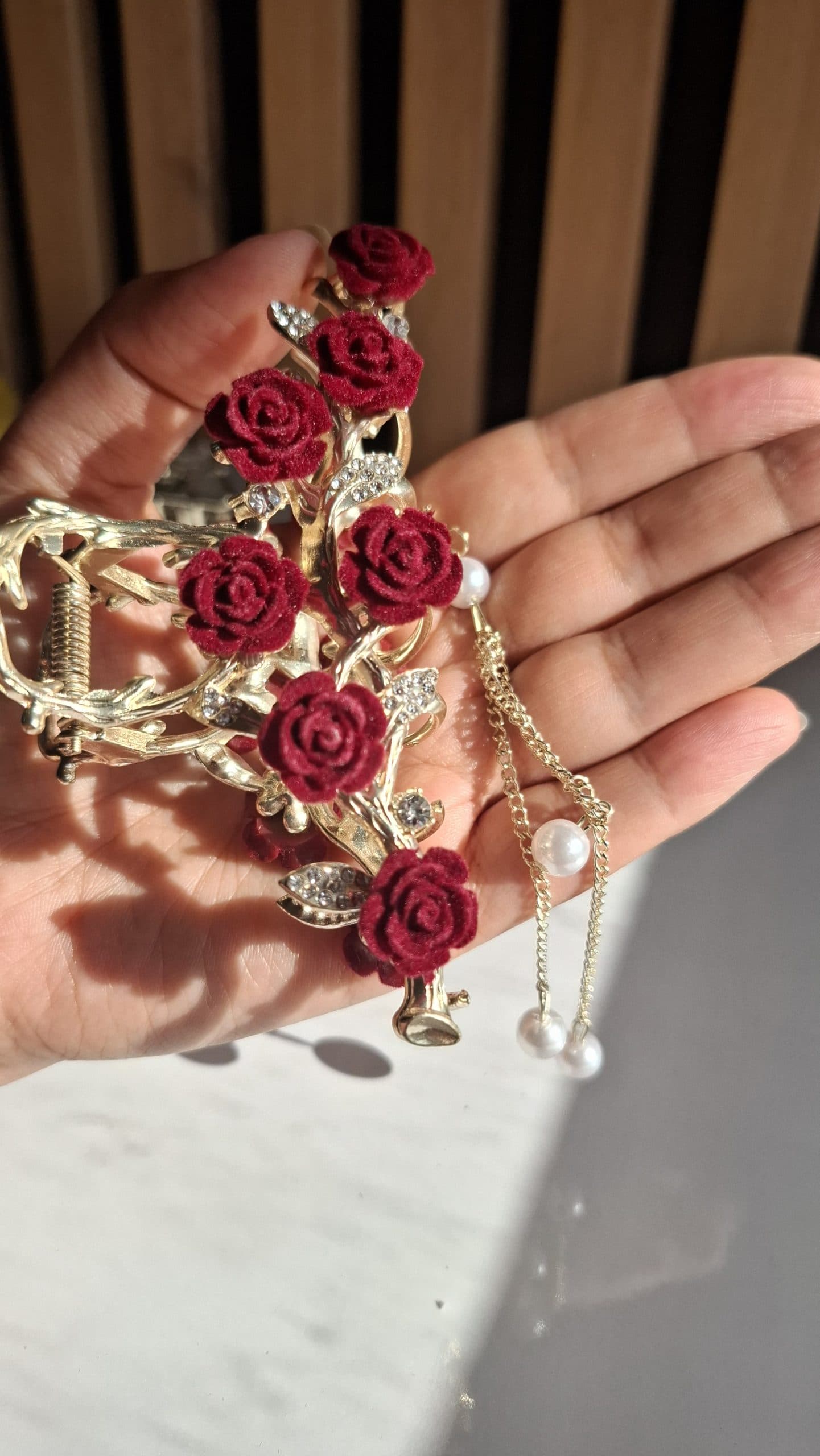 کلیپس باغ شکوفه قرمز — تصویر ۷
