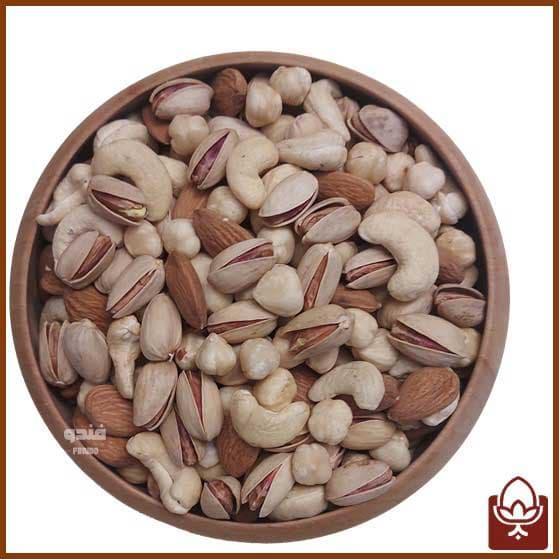 میکس آجیل 4 مغز خام اعلای فندو | ترکیب پسته، بادام هندی، بادام درختی و فندق — تصویر ۴