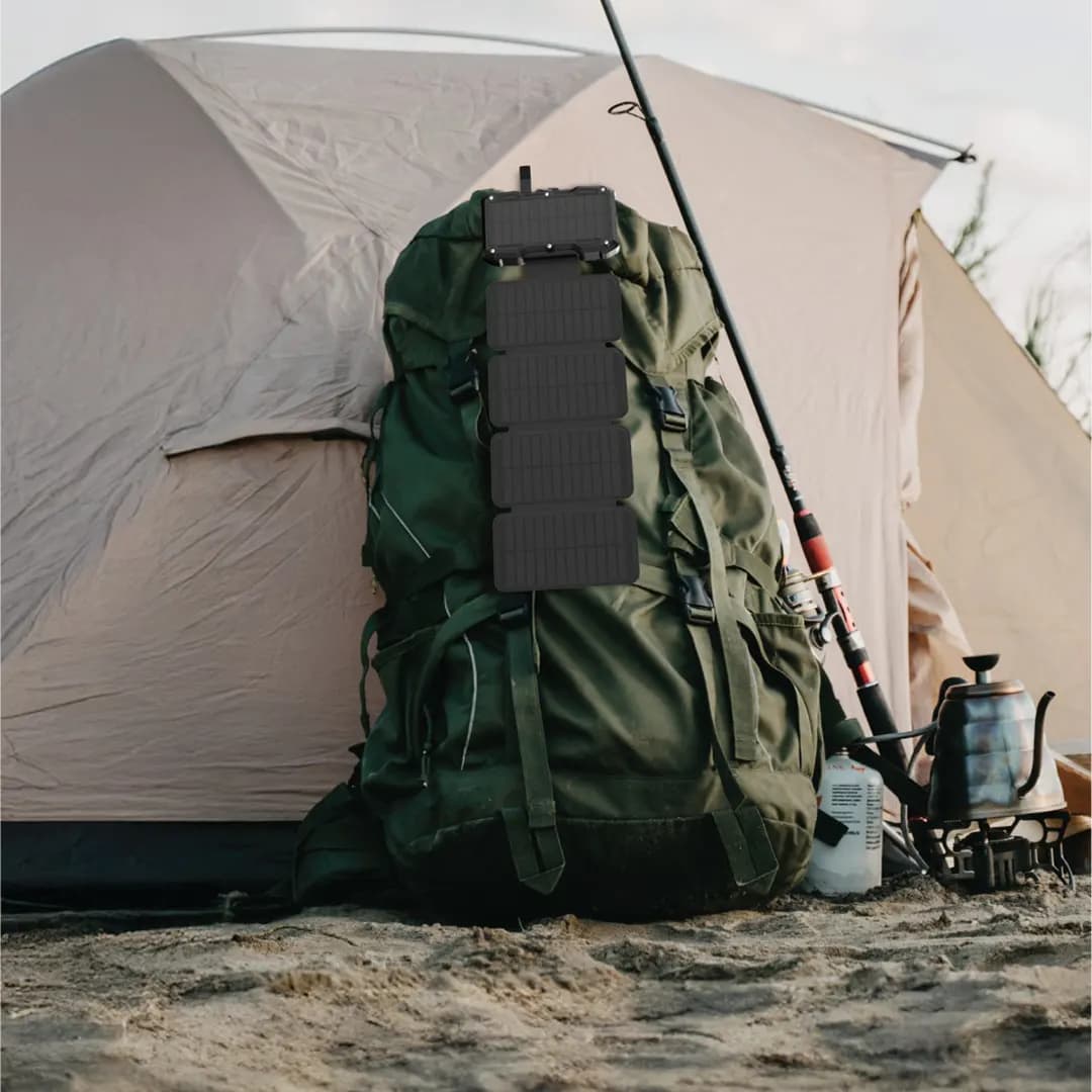 پاور بانک با صفحه خورشیدی گرین لاین Green Lion Solar 5-Panel 20000mAh Power Bank PD20W — تصویر ۵
