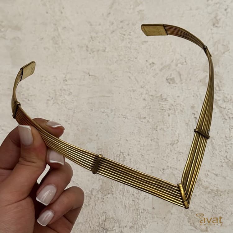 طوق برنج هندی — تصویر ۲