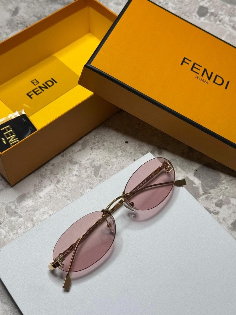 عینک آفتابی زنانه فندی Fendi