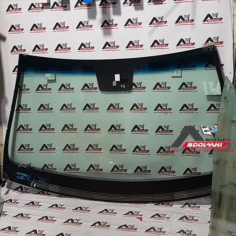 شیشه جلو جنسیس سدان