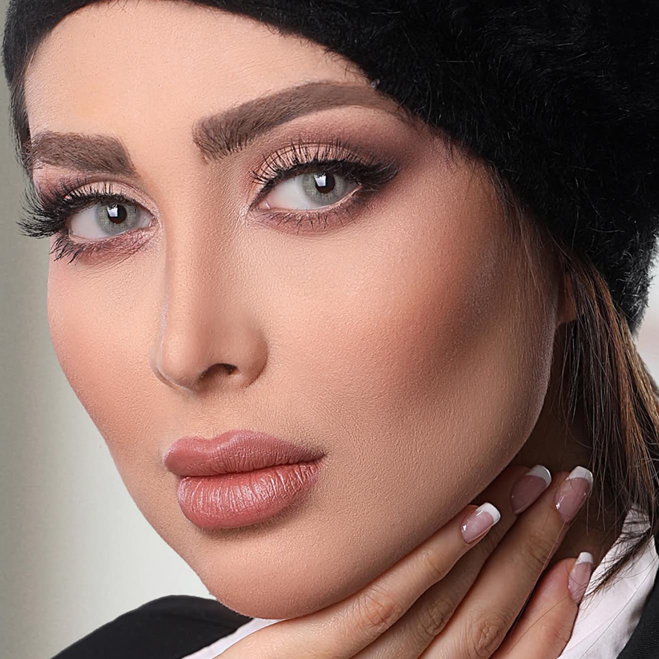 لنز آیس کالر(ICE COLOR) رنگ ونوس