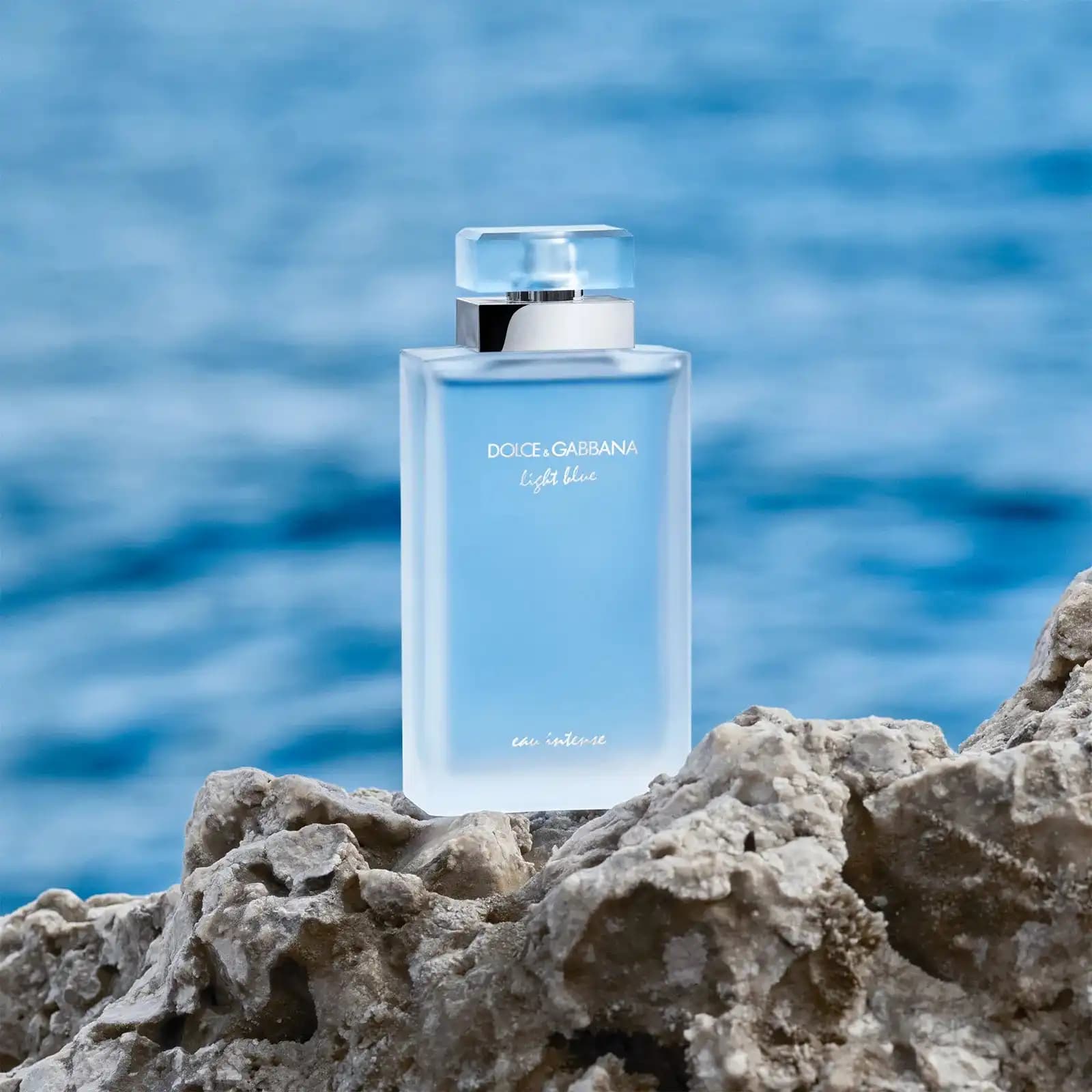 ادوپرفیوم زنانه دولچه گابانا لایت بلو او اینتنس _ Dolce & Gabbana Light Blue Eau Intense — تصویر ۸