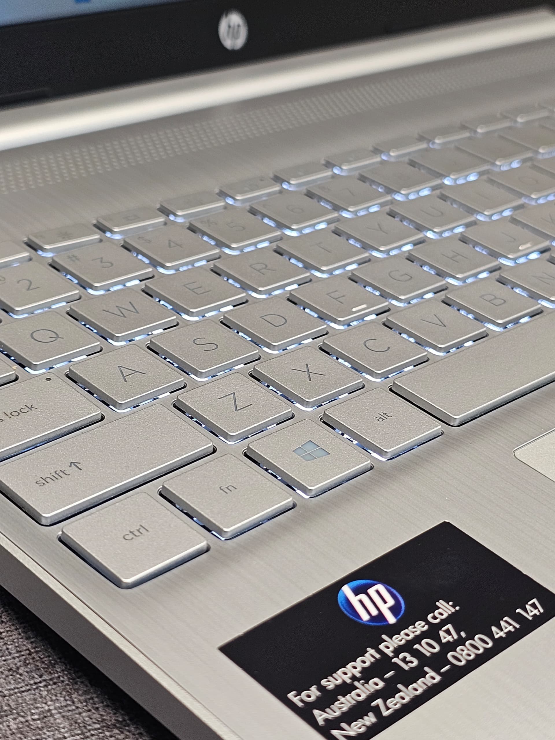 HP LAPTOP 15S RYZEN5 5500U 8GB RAM 256GB SSD — تصویر ۴
