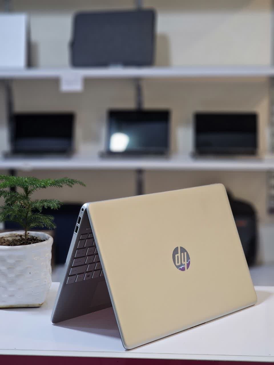 HP LAPTOP15S CORE I5-1135G7 8 SSD256 INTEL IRISلپتاپ — تصویر ۴