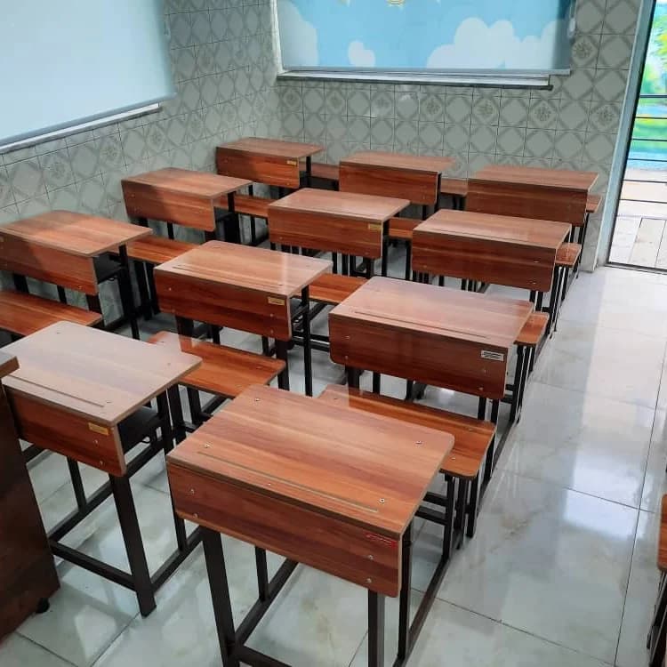 نیمکت تکنفره بدون پشتی طرح چوب — تصویر ۳