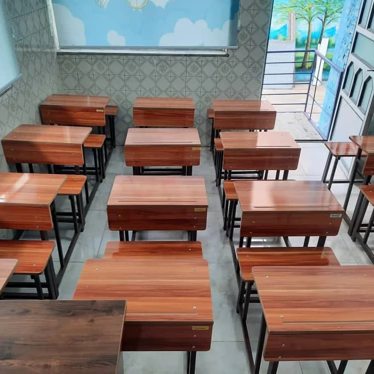 نیمکت تکنفره بدون پشتی طرح چوب