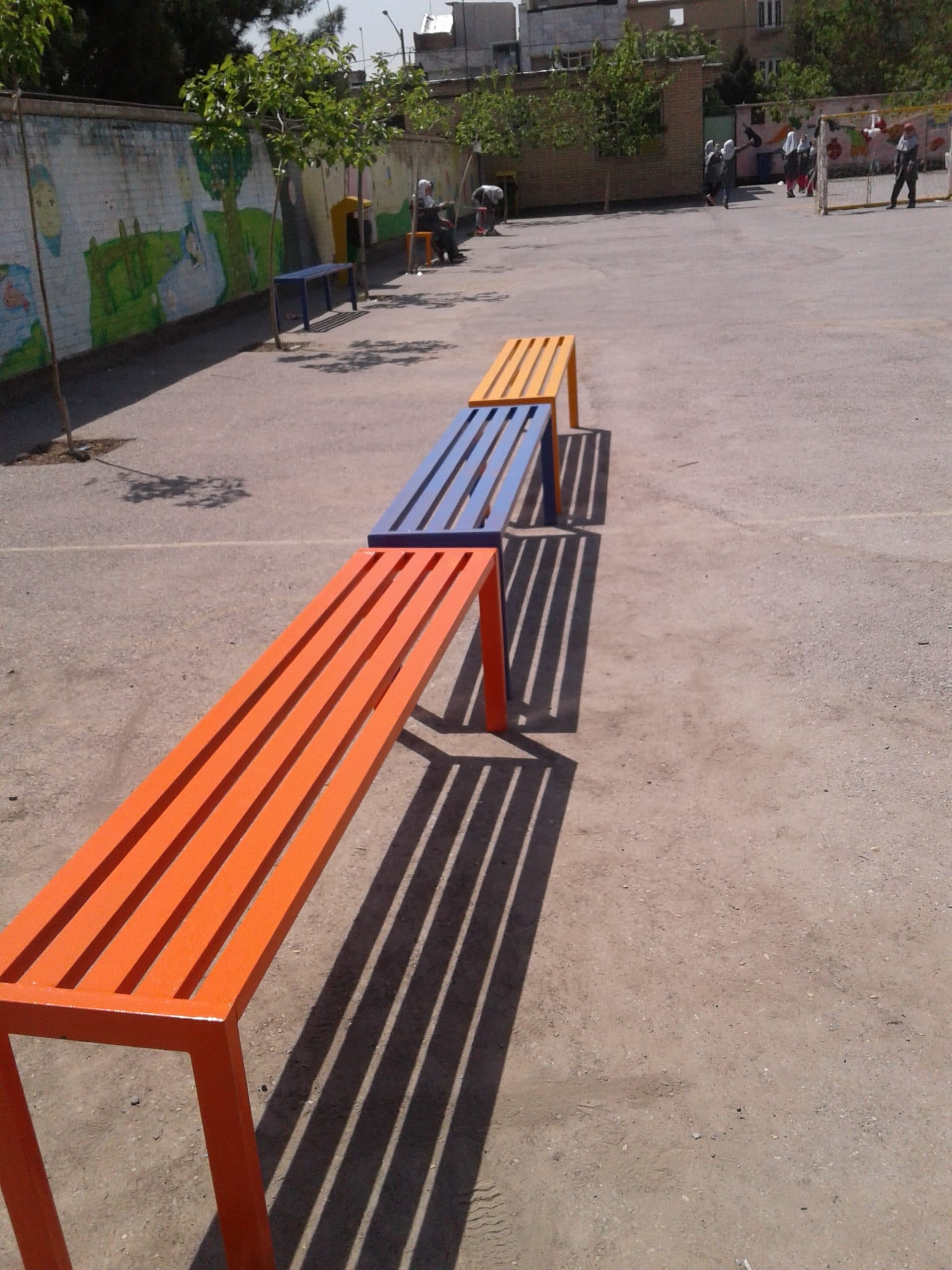 نیمکت فلزی انتظار
