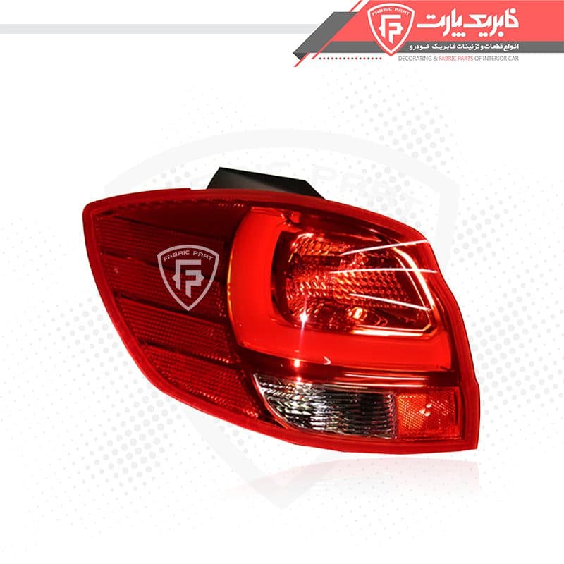چراغ خطر عقب کوئیک روی بدنه چپ