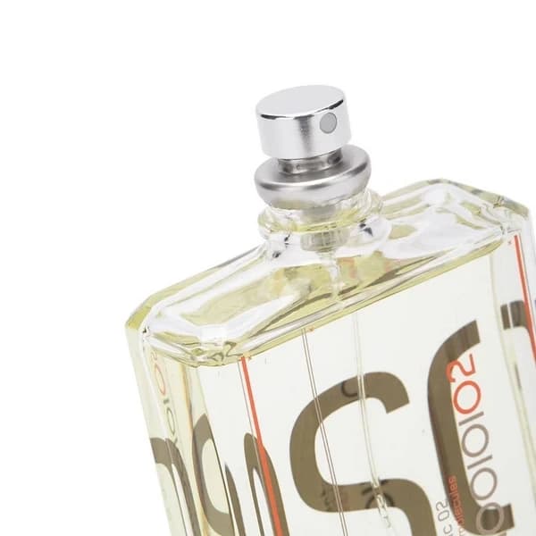 عطر اسنتریک مولکول 02 (لوزی) — تصویر ۵