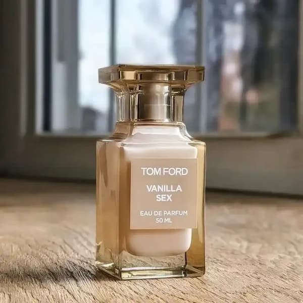 عطر تام فورد وانیلا س.ک.س (لوزی) — تصویر ۵