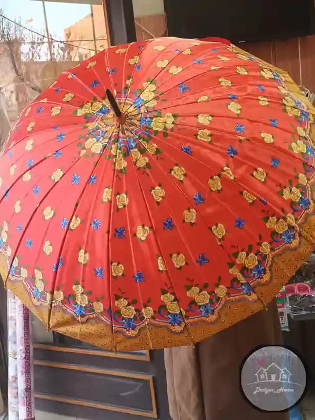 چتر گلدار نارنجی — تصویر ۲