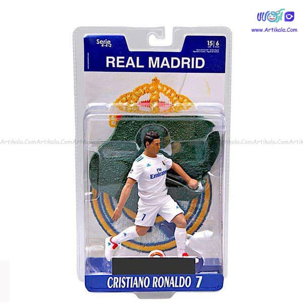 فیگور مدل کریستیانو رونالدو CR7 همراه با زمین چمن ۱۵ سانتیمتر