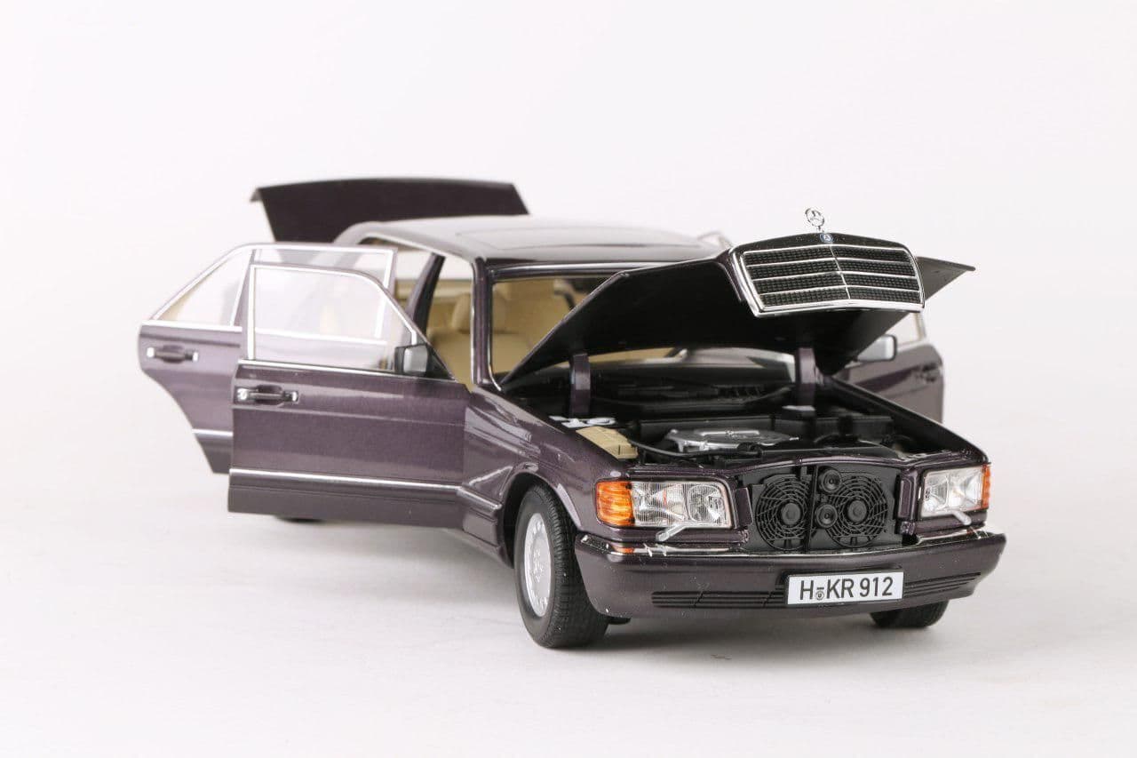 ماکت ماشین Norev مدل Mercedes-Benz 560 SEL 1991 — تصویر ۶