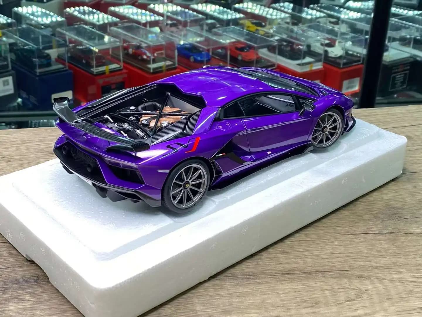 ماکت ماشین Lamborghini Aventador SVJ برند AUTOart — تصویر ۵