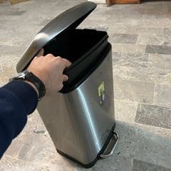 سطل زباله پدالی کنتراست مدل 05 ظرفیت 20 لیتر — تصویر ۶