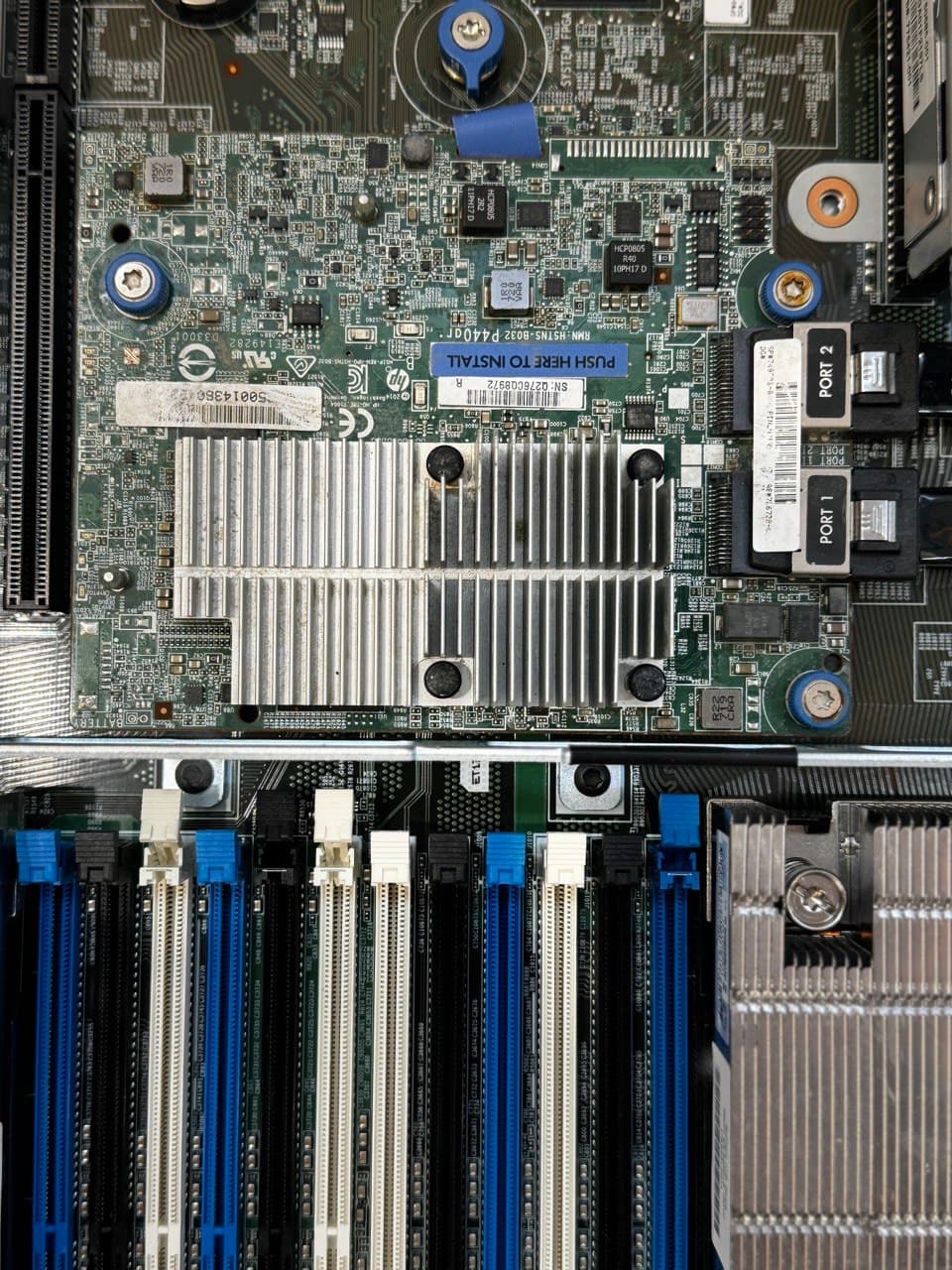 کارت رید کنترلر سرور HP P440ar/2G — تصویر ۳