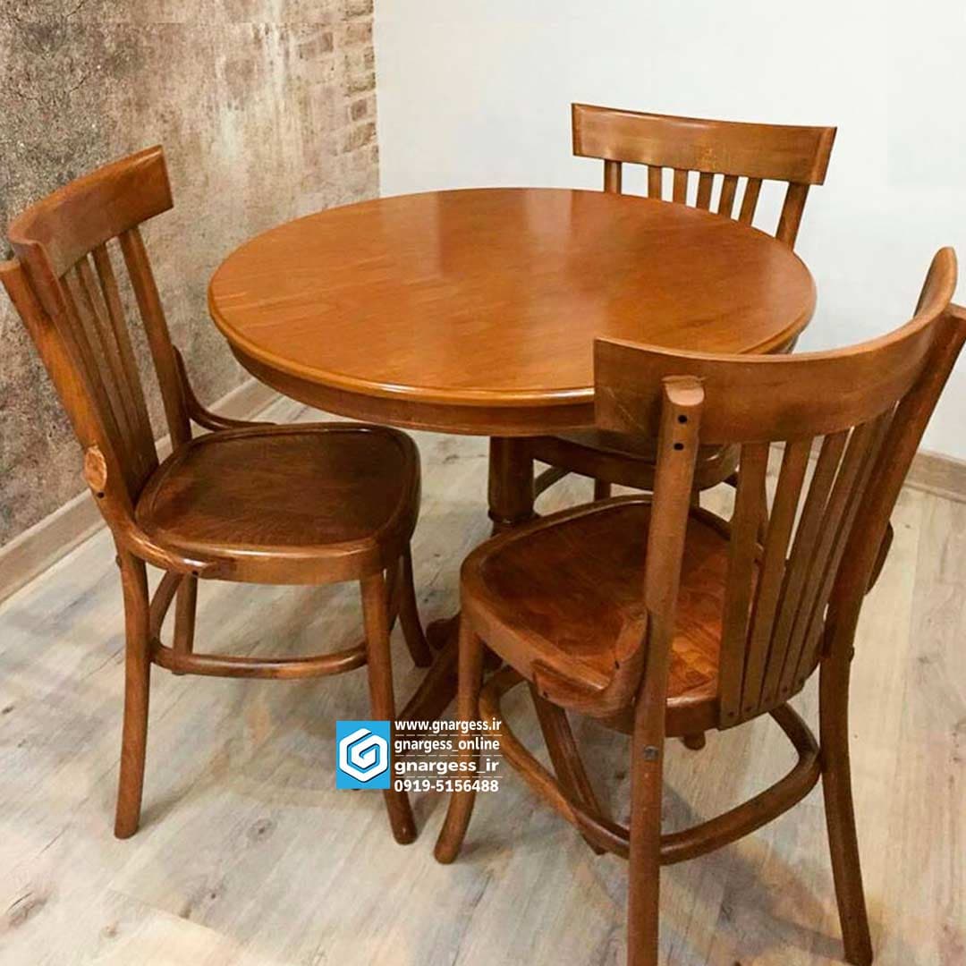 فروش میز ناهارخوری چوبی سه نفره لهستانی پنچ تیرک با میز گرد چوبی