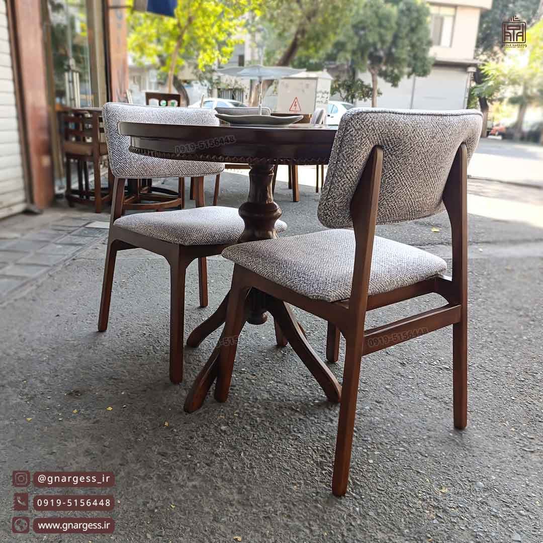 میز ناهارخوری چوبی با صندلی مینیمال پرومکس طرح پانیذ و میز چوبی عروس