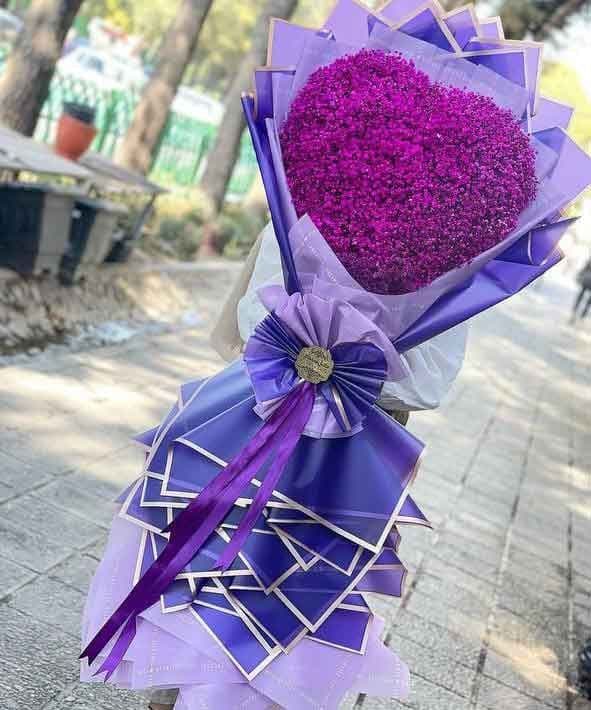 دسته گل خاص و خیلی بزرگ2074