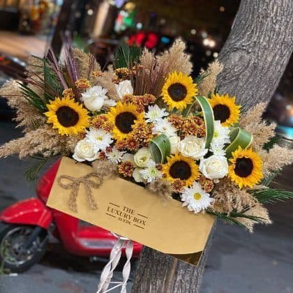 ماهگرد با گل آفتابگردان 1013