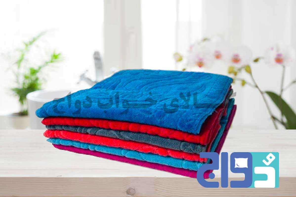 حوله دستی دورونخ برق لامع (سایز 30*60)