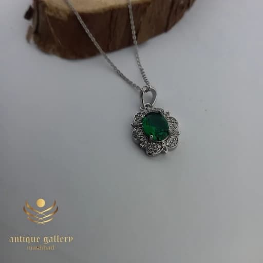 گردنبند نگین دار طرح نقره گردنبند طرح نقره گردنبند نگین دار