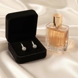 گوشواره نقره ای گوی نگین دار — تصویر ۳