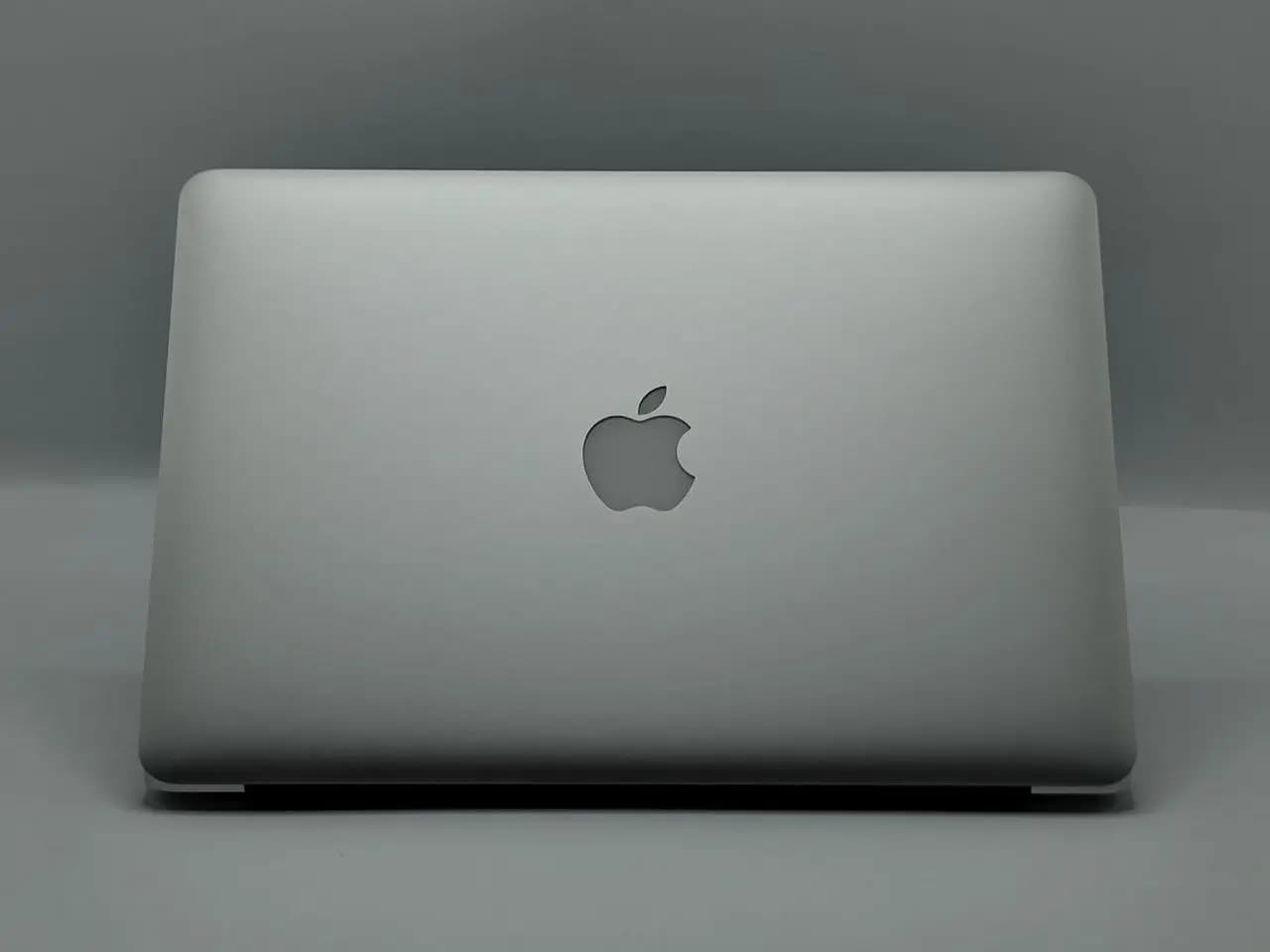 لپ تاپ استوک کارکرده 15 اینچی MacBook Air 2015 — تصویر ۶