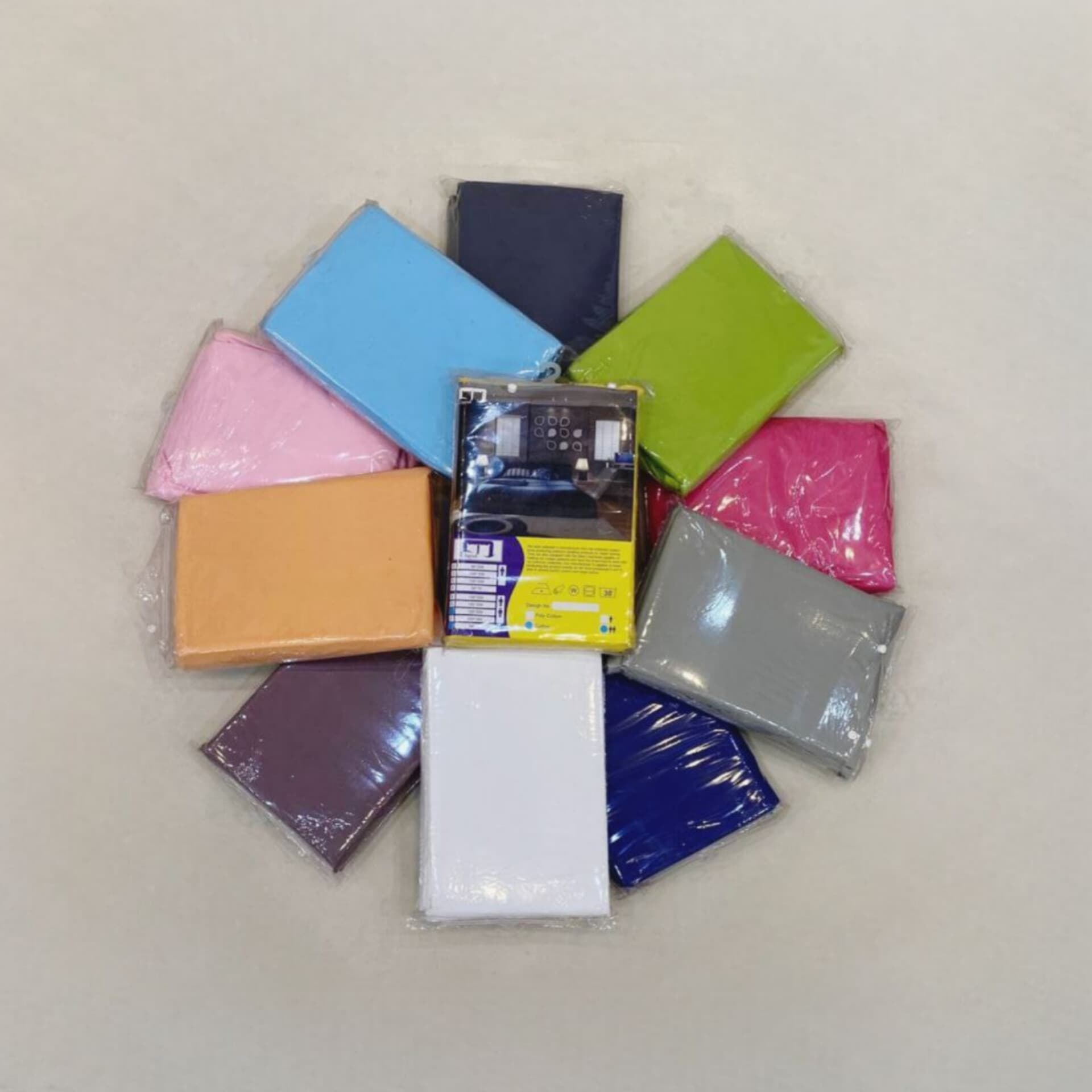 نیم ست ملحفه تک رنگ میکرو سایز 180 — تصویر ۲