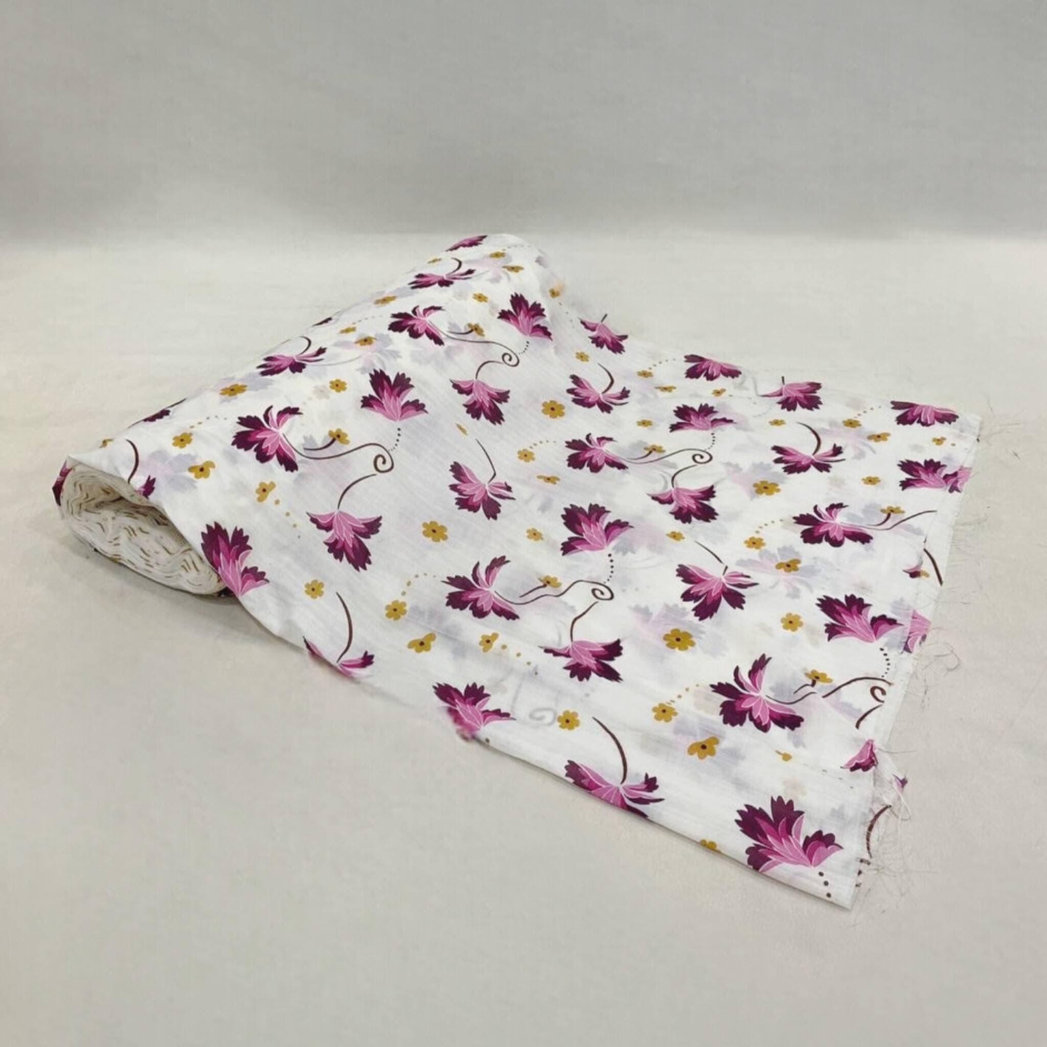 پارچه پرده ای تور گلدار — تصویر ۲