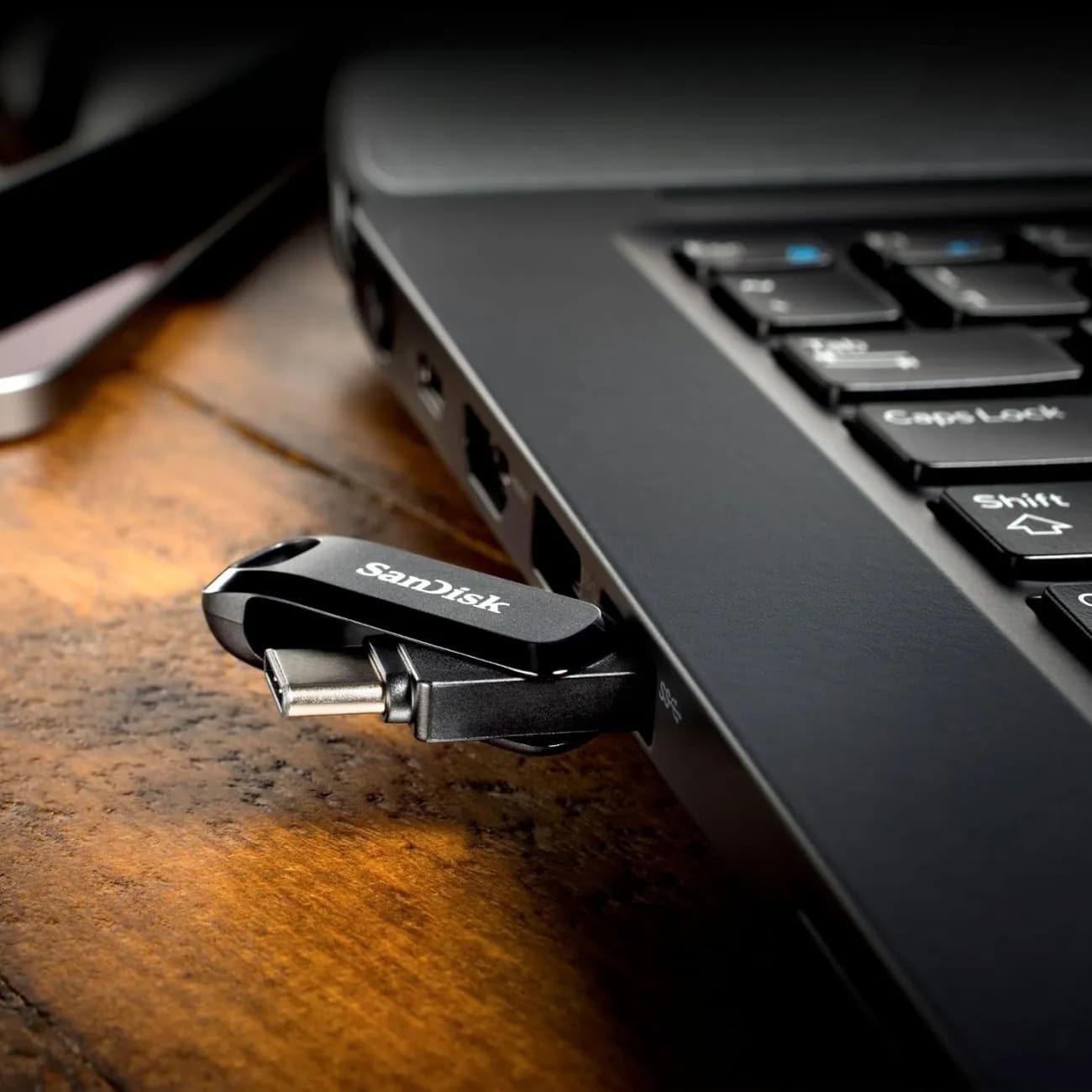 فلش مموری دو طرفه سن دیسک مدل Ultra Dual Drive Go ظرفیت 128 گیگابایت — تصویر ۳