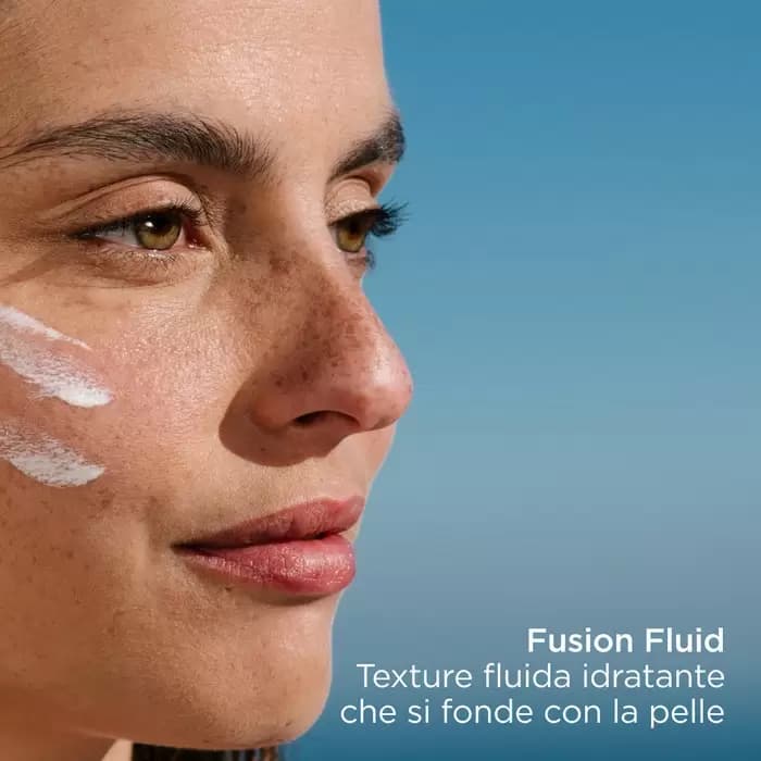 ضد آفتاب ایزدین Isdin ضد لک مدل اسپات پریونت Spot Prevent بی رنگ — تصویر ۵