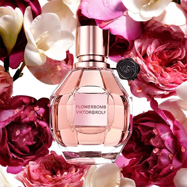 ادوپرفیوم زنانه ویکتور اند رالف مدل FLOWERBOMB — تصویر ۸