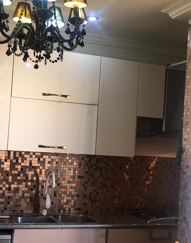 کاشی بین کابینتی پشت چسبی رزگلد 30 سانتی کد 12416 — تصویر ۱۲