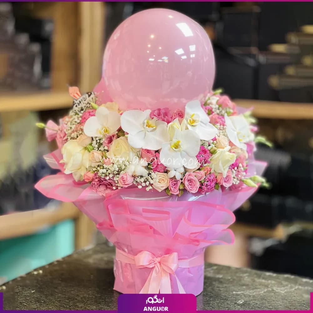 دسته گل و بادکنک برای تولد — تصویر ۲