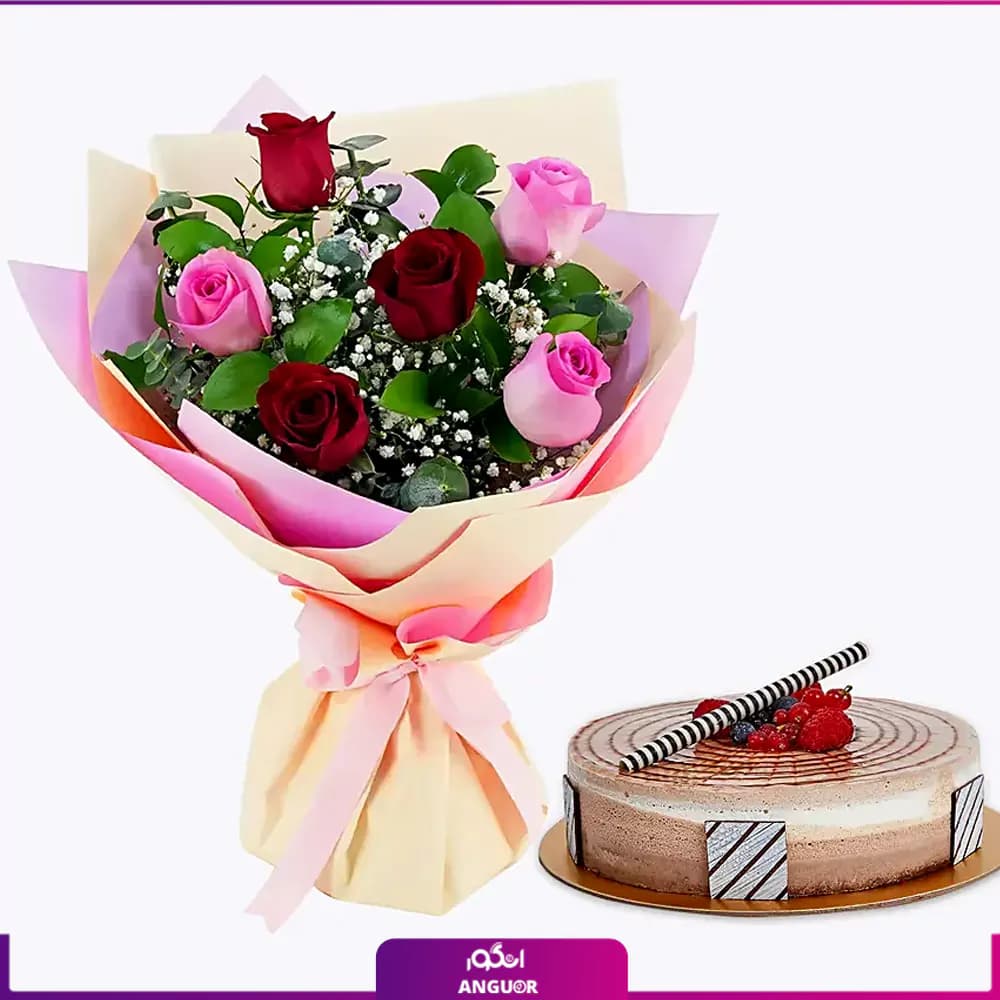 دسته گل رز به همراه کیک