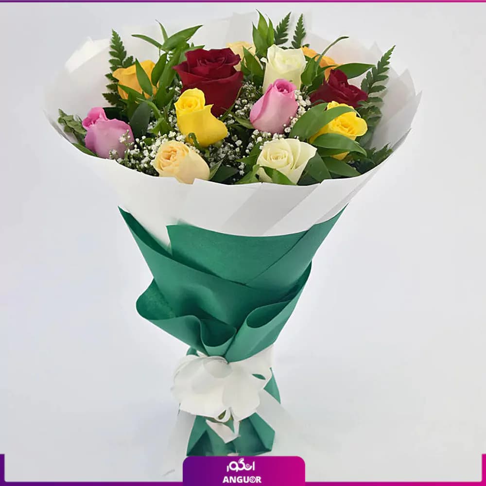 دسته گل رز به همراه کیک شکلاتی — تصویر ۷