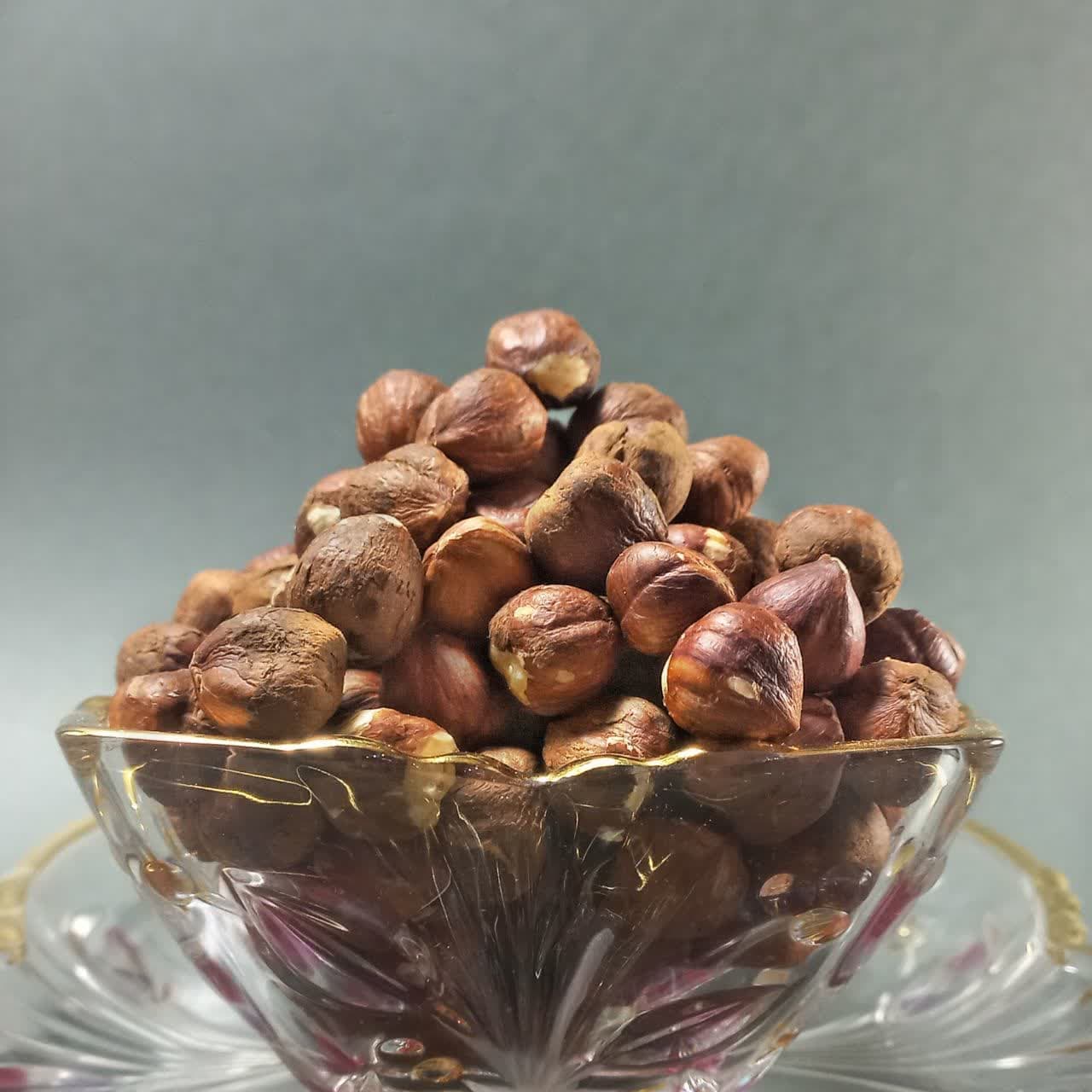 مغز فندق ایرانی ۵ کیلویی _ هزینه حمل با مشتری
