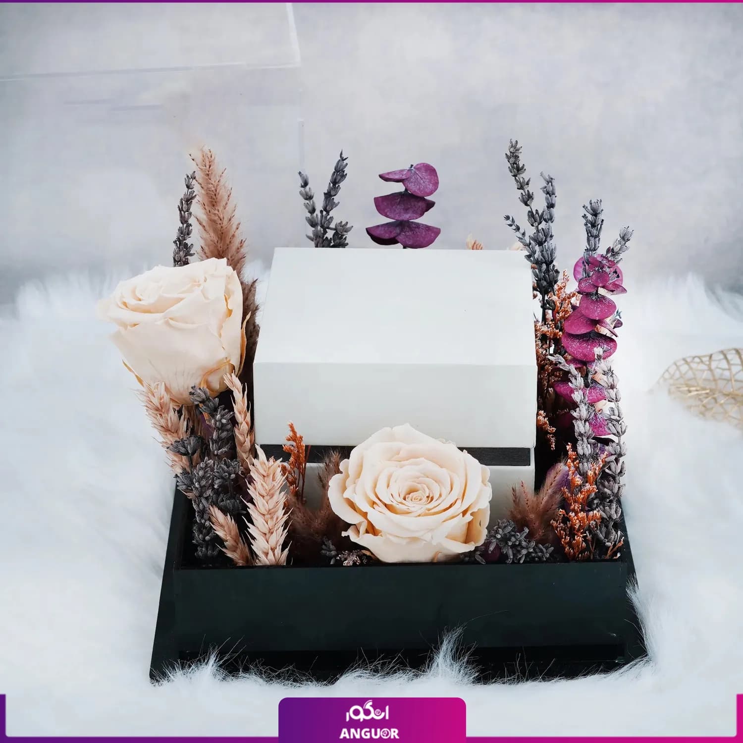 باکس رز جاودان با هدیه (ساعت دلخواه) — تصویر ۳